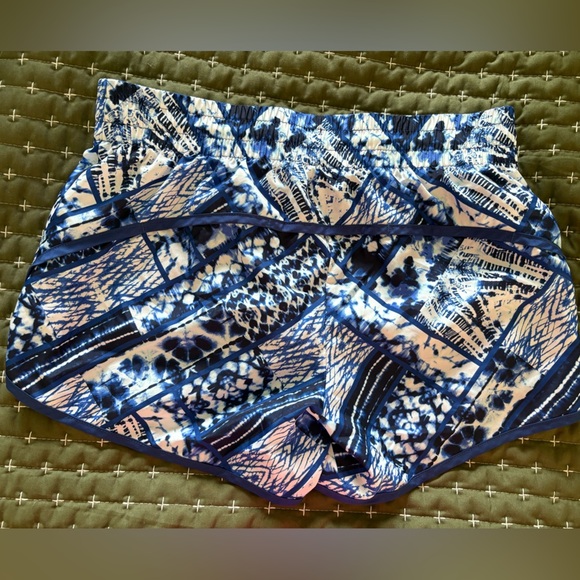 Blue & White Danskin Now Athletic Shorts, Women's Small - Picture 2 of 4
